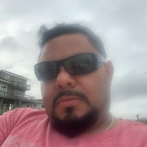 Meet your Posher, Luis